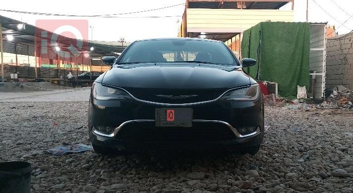 Chrysler 200